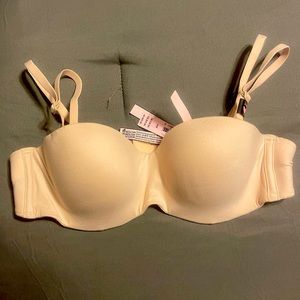 NWT Victoria Secret Strapless bra 34B